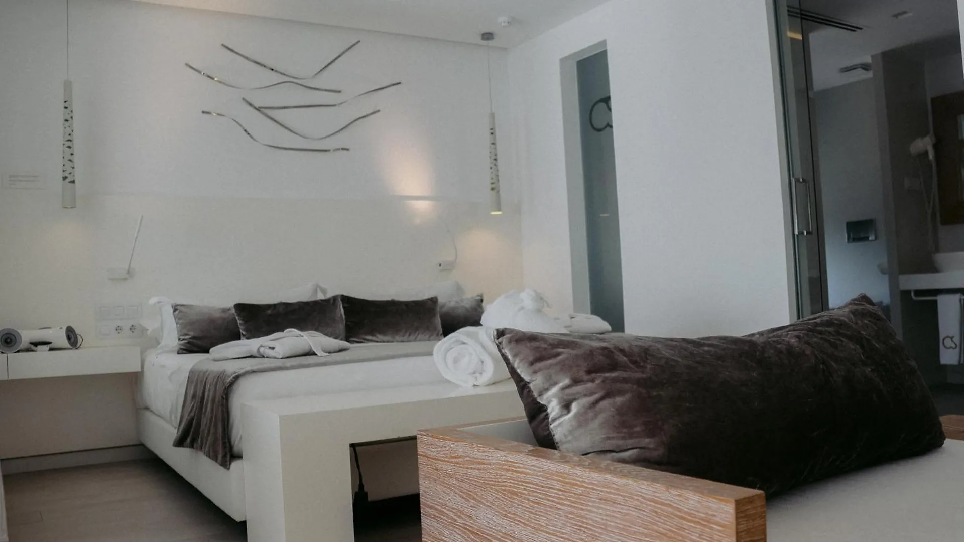 Hotel Cala Saona & Spa 4*,  Spain